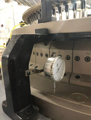 Máquina de confecção de malhas circular do grande diâmetro de quatro trilhas, única máquina de confecção de malhas do jérsei